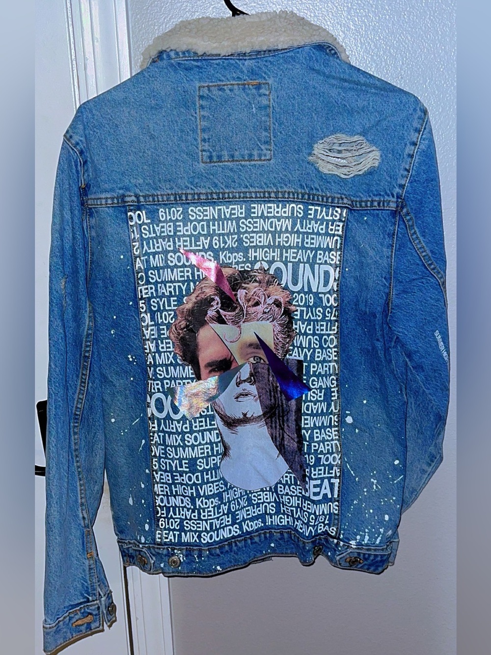 Zara Brand new Women’s Graphic Patch Blue Denim Jacket with Shearling Collar